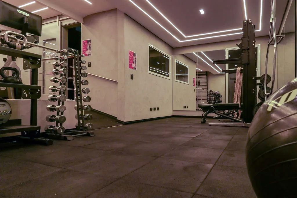 Studio PinkFit, Ambiente